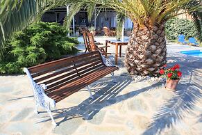 Stafylos Suites Boutique Hotel