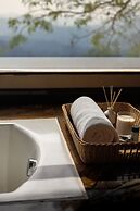 The Panoramic Getaway