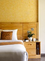 The Panoramic Getaway