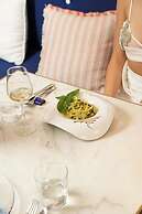 MelRose Relais