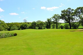 Bernwood Park Hotel