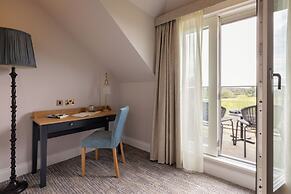 Bernwood Park Hotel