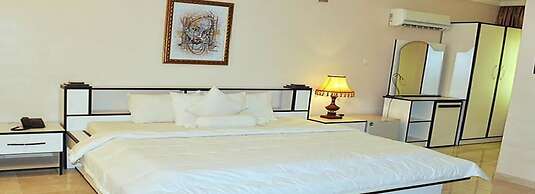 Royalview Hotel And Suites