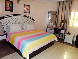 Royalview Hotel And Suites