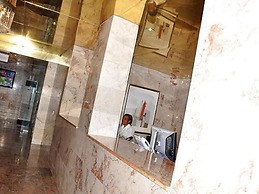 Royalview Hotel And Suites