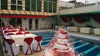 Royalview Hotel And Suites