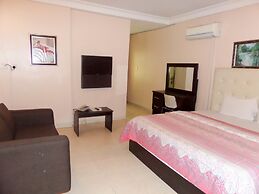 Royalview Hotel And Suites