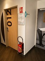 First Inn Hotel Les Ulis