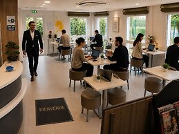 First Inn Hotel Les Ulis