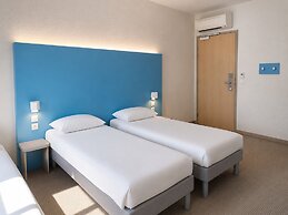 First Inn Hotel Les Ulis