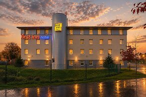 First Inn Hotel Les Ulis