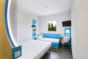 First Inn Hotel Les Ulis