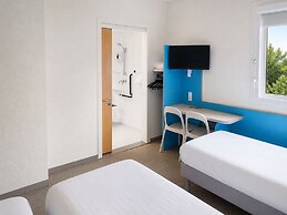 First Inn Hotel Les Ulis