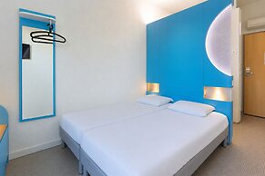 First Inn Hotel Les Ulis