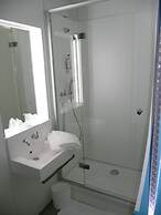First Inn Hotel Les Ulis