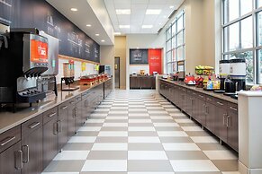 Hampton Inn & Suites Minneapolis / Downtown