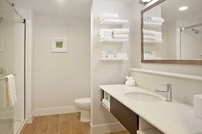 Hampton Inn & Suites Minneapolis / Downtown