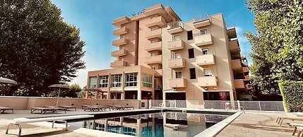 Hotel St. Gregory Park