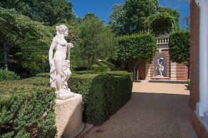 Albemarle Estate at Trump Winery