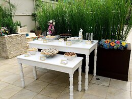 Timeless Hotel Boutique