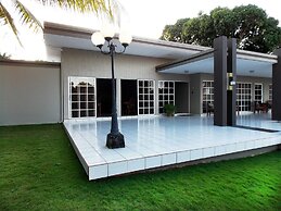 Timeless Hotel Boutique