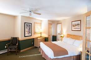 Cove Point Lodge