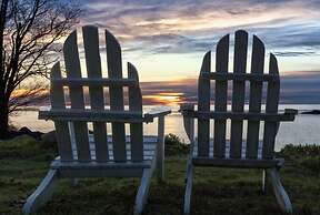 Cove Point Lodge