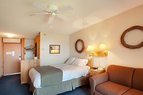 Cove Point Lodge