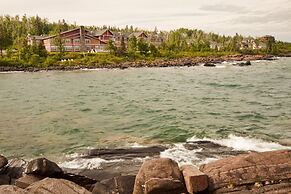 Cove Point Lodge