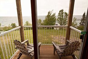 Cove Point Lodge