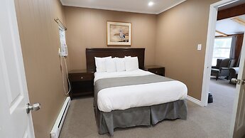 Algonquin Lakeside Inn