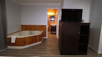 Algonquin Lakeside Inn