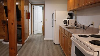 Algonquin Lakeside Inn