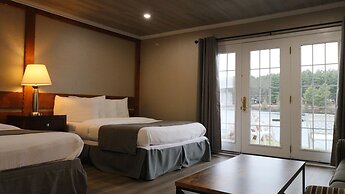 Algonquin Lakeside Inn