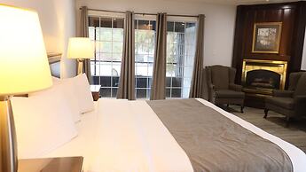 Algonquin Lakeside Inn