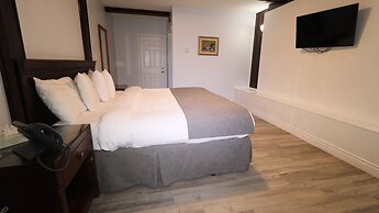 Algonquin Lakeside Inn