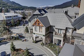 Whistler Peak Lodge