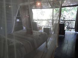 Caprivi Houseboat Safari Lodge