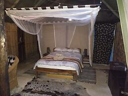 Caprivi Houseboat Safari Lodge