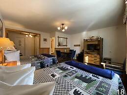 River Ranch Lodge & Restaurant