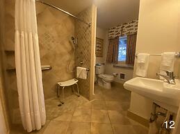 River Ranch Lodge & Restaurant