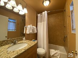 River Ranch Lodge & Restaurant