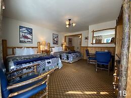 River Ranch Lodge & Restaurant