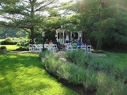 Kirkwood Inn