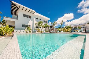 Crystal Blue Lagoon Villas