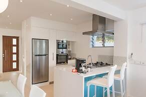 Crystal Blue Lagoon Villas