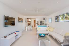 Crystal Blue Lagoon Villas