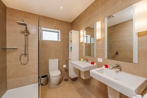 Crystal Blue Lagoon Villas