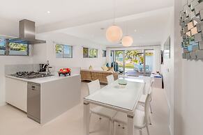 Crystal Blue Lagoon Villas