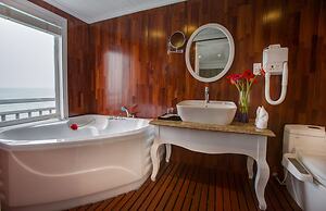 Signature Royal Halong Cruise